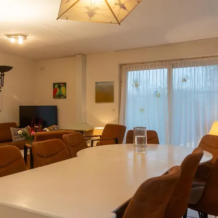 Ruime Aan De Kust In Het Prachtige Sint Maartenszee * Sint Maartensvlotbrug