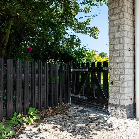 Ruime Aan De Kust In Het Prachtige Sint Maartenszee Sint Maartensvlotbrug