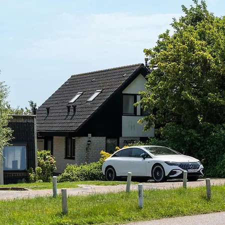 Vakantiehuis Ruime Aan De Kust In Het Prachtige Sint Maartenszee