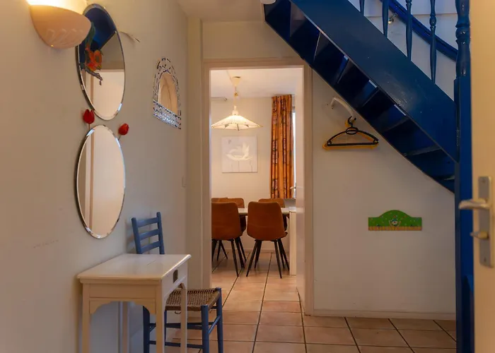 Ruime Aan De Kust In Het Prachtige Sint Maartenszee