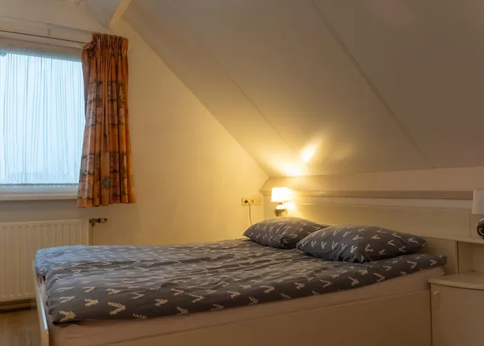 Vakantiehuis Ruime Aan De Kust In Het Prachtige Sint Maartenszee