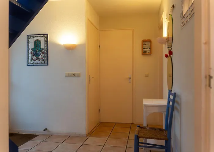 Ruime Aan De Kust In Het Prachtige Sint Maartenszee *