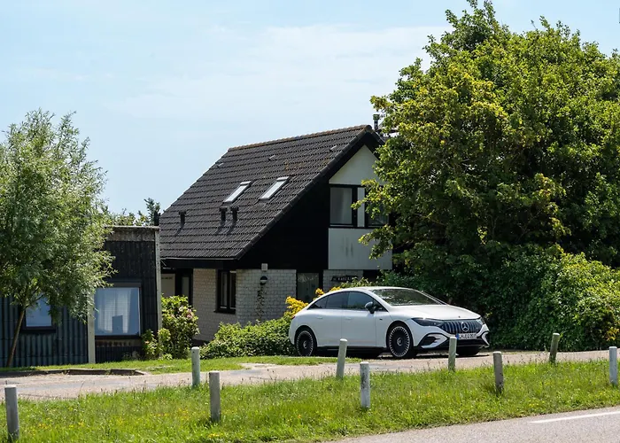 Vakantiehuis Ruime Aan De Kust In Het Prachtige Sint Maartenszee